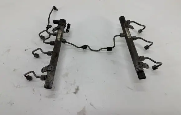 Mercedes-Benz E W212 Fuel main line pipe A6420703095