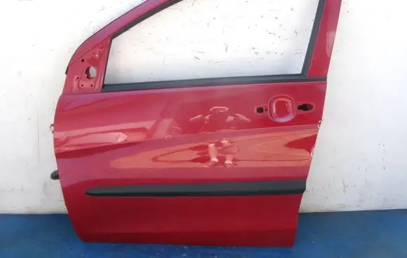 Suzuki Celerio Front door