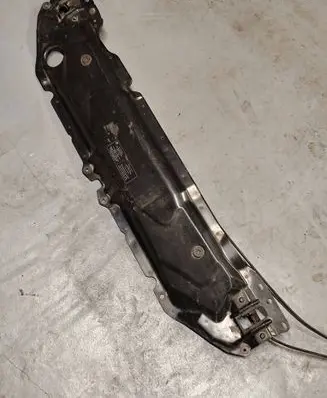 BMW 5 E60 E61 Top upper radiator support slam panel 7147088 7033741 11267310