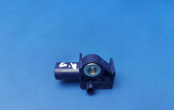 Mercedes-Benz C W204 Airbag deployment crash/impact sensor A2128204926 5WK43872