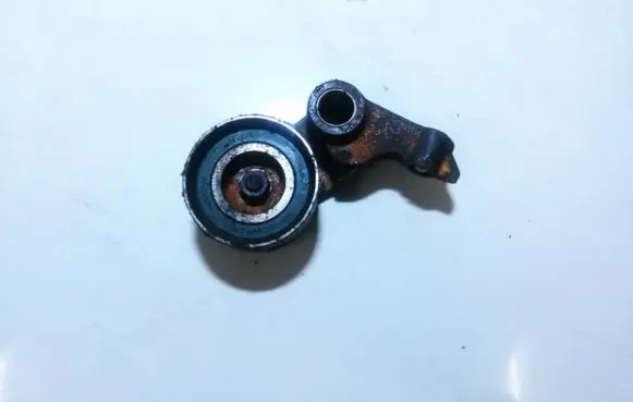 Toyota Corolla Verso E121 Generator/alternator belt tensioner