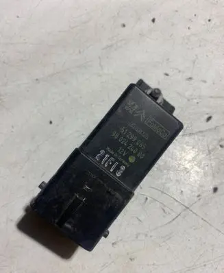 Glow plug pre-heat relay