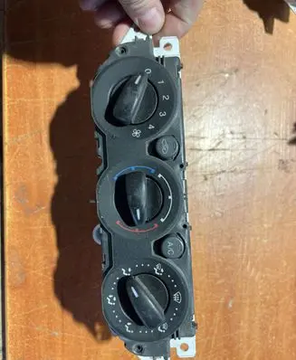 Ford Focus Climate control unit 3M5T19980AD