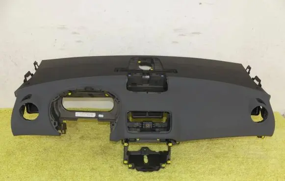 Opel Meriva B Dashboard 13315255