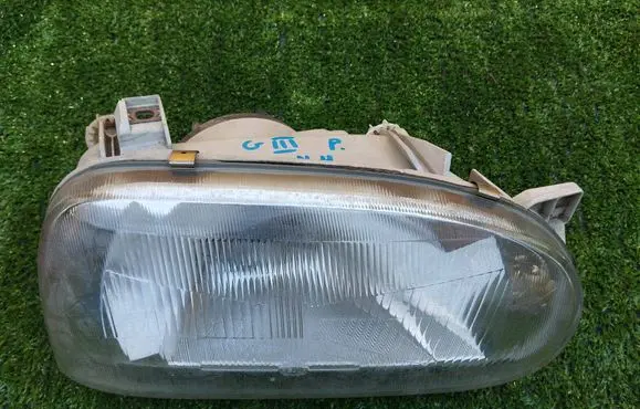 Volkswagen Golf III Headlight/headlamp 13886200
