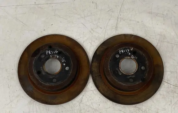 Toyota Prius+ (ZVW40) Rear brake disc 424XW4 ADVICS