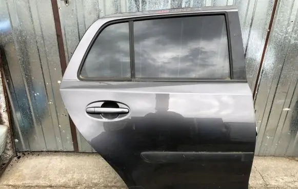 Toyota Urban Cruiser (XP110) Rear door