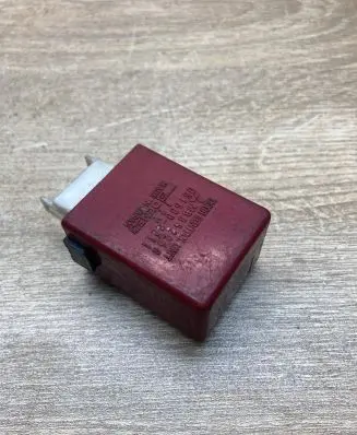Mitsubishi Colt Central locking relay MB852268 0515002211