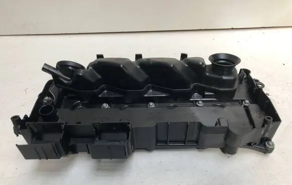 Volvo V40 Rocker cam cover 32213460