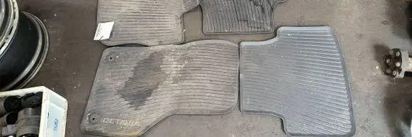 Skoda Octavia Mk4 Car floor mat set 