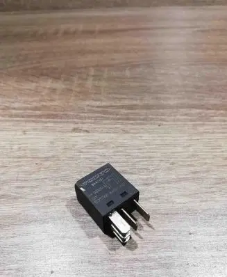 Volvo XC90 Other relay 9441161 033261a