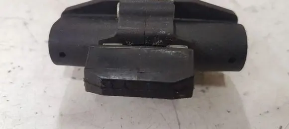 Opel Astra K Front door check strap stopper