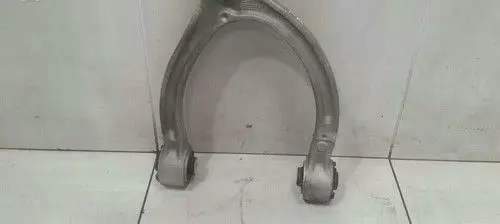 Mercedes-Benz S W221 Front lower control arm/wishbone A2213309007