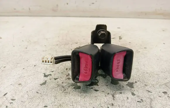 KIA Ceed Middle seatbelt buckle (rear) 08040713