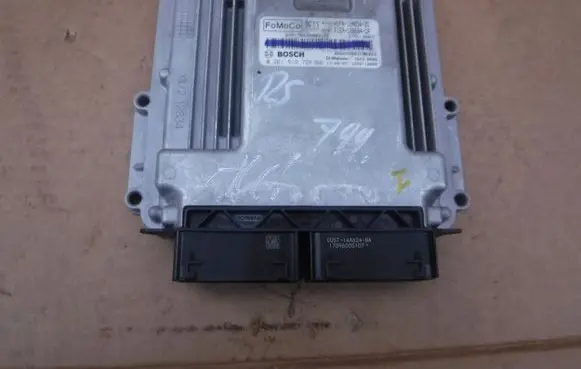 Ford Focus Engine control unit/module 12A650