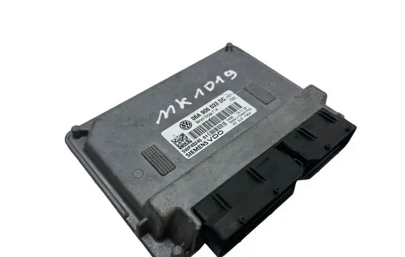 Volkswagen Golf Plus Engine control unit/module 06A906033DC