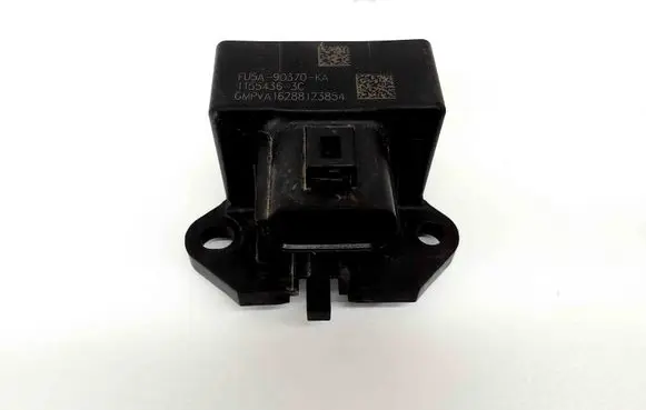 Ford S-MAX Fuel pump relay FU5A9D370KA