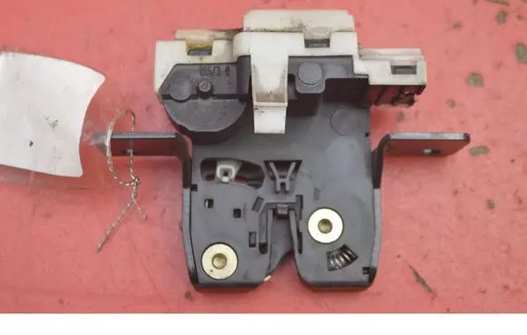 Renault Megane II Tailgate/trunk/boot lock/catch/latch 8200076240B