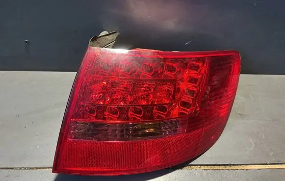 Audi A6 S6 C6 4F Rear/tail lights 89317049 043330
