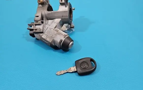 Volkswagen Golf III Ignition lock 357905851 IMPRK1522014