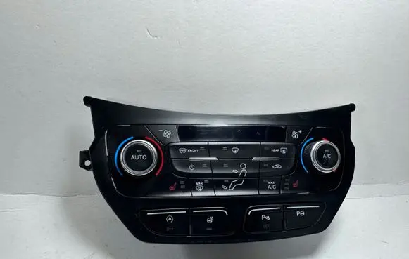 Ford Kuga II Climate control unit