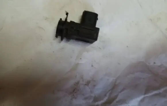 BMW 5 E60 E61 Air quality sensor 9240180