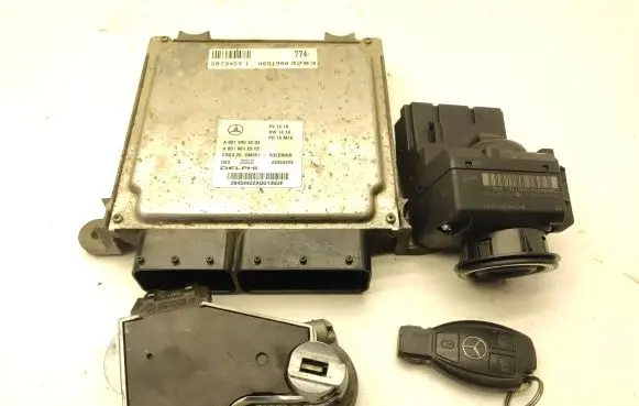 Mercedes-Benz Sprinter W906 Engine ECU kit and lock set A0375456132 A9069003403 A6519003203