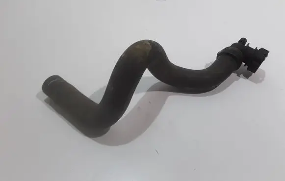 Peugeot 3008 I Engine coolant pipe/hose