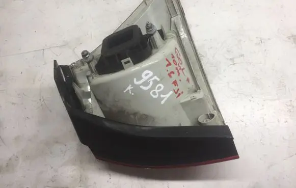Volkswagen Golf V Rear/tail lights 03S28490106