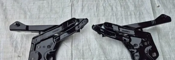 Volvo XC40 Engine bonnet/hood hinges 32297490 32297489