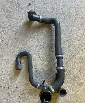 Land Rover Discovery Sport Engine coolant pipe/hose GJ328260AA