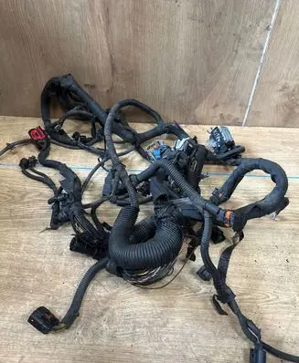 Dodge Nitro Engine installation wiring loom P048017
