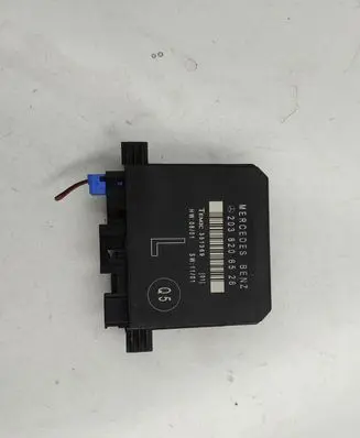 Mercedes-Benz C W203 Door control unit/module 2038206526