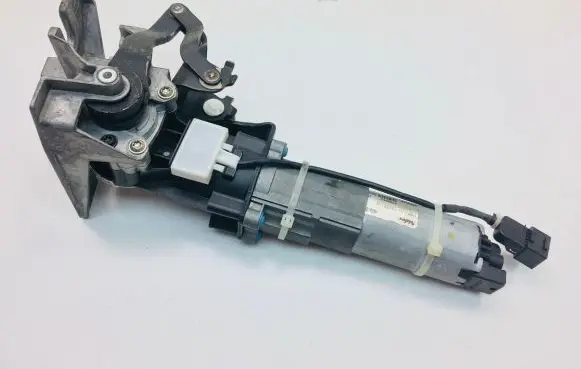 Audi A7 S7 4G Soft lock spindle drive 4G8827852