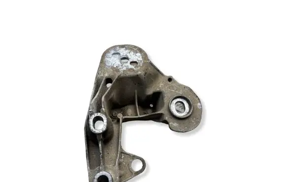 Audi A6 S6 C6 4F Engine mounting bracket 4F0199351AG