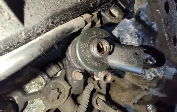 Fuel injector