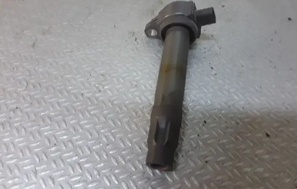 High voltage ignition coil