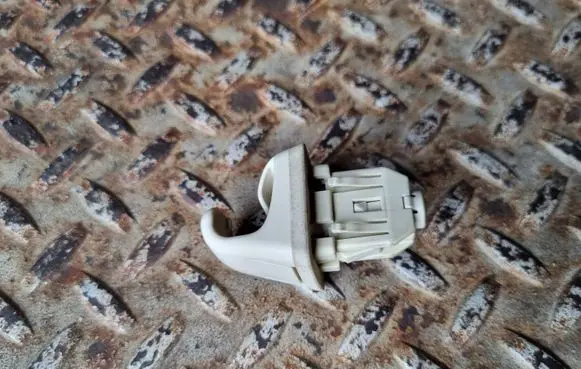 Lexus CT 200H Sun visor clip/hook/bracket 