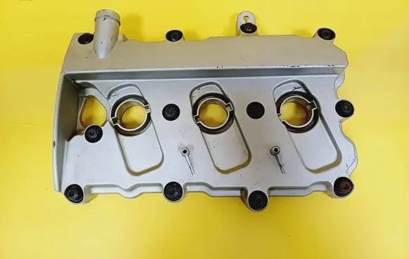 Audi A6 S6 C6 4F Rocker cam cover 06E103472L