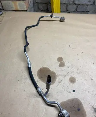 Air conditioning (A/C) pipe/hose