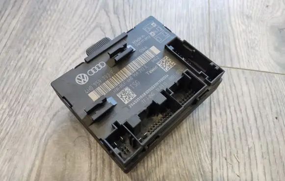 Audi A8 S8 D4 4H Door control unit/module 4H0959792E