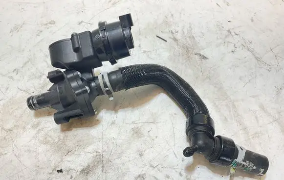 Dacia Jogger Thermostat/thermostat housing 922306682R