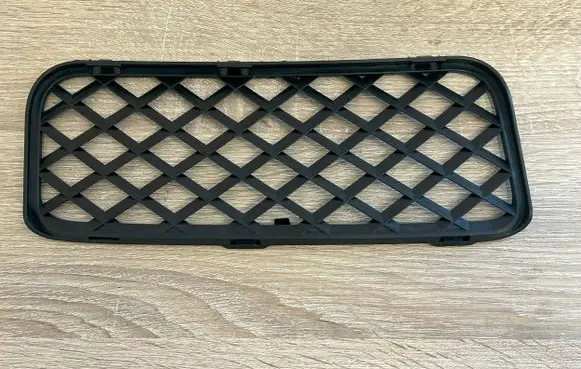 Front bumper lower grill