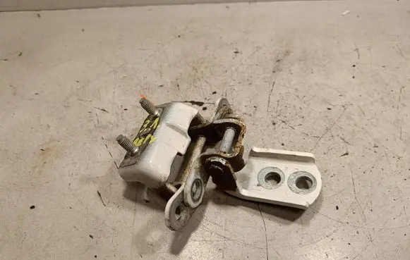 Nissan Qashqai Rear door hinge set 