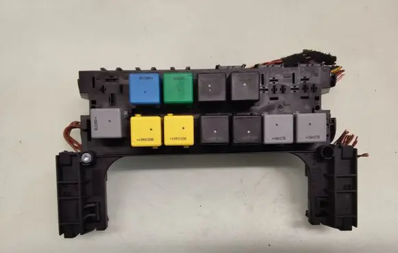 Mercedes-Benz B W245 Fuse module