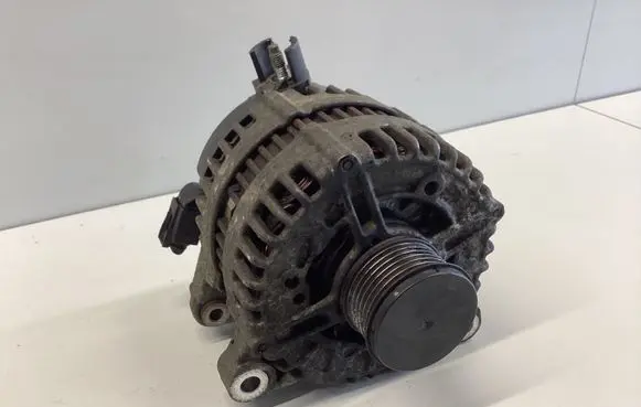 Land Rover Freelander 2 - LR2 Generator/alternator 6G9N10300YC