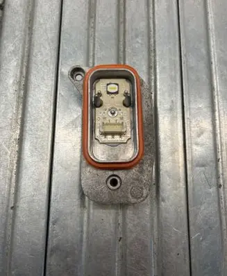 BMW i3 LED ballast control module 90035101 NM1100
