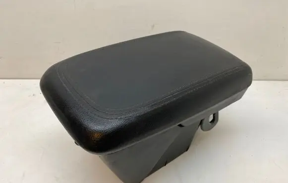 Chevrolet Captiva Armrest 