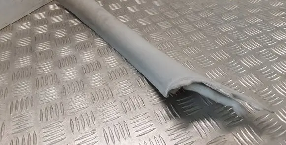 Mercedes-Benz E W211 (A) pillar trim A2116900325