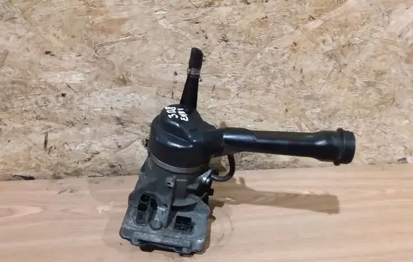 Peugeot 308 Power steering pump 9670700380